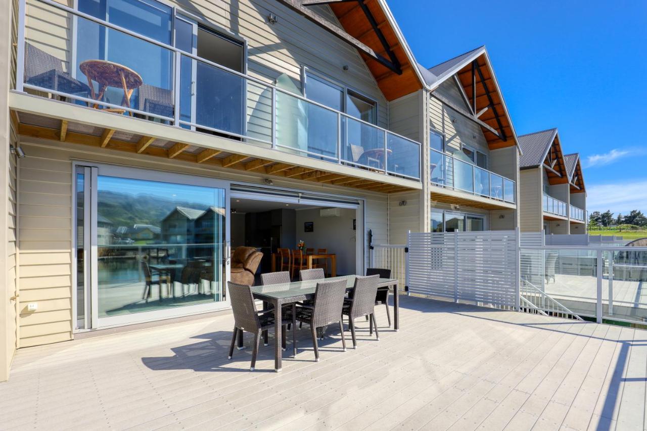 Marsden Lake Resort Central Otago Кромуел Екстериор снимка A typical apartment at the Jack's Point clubhouse